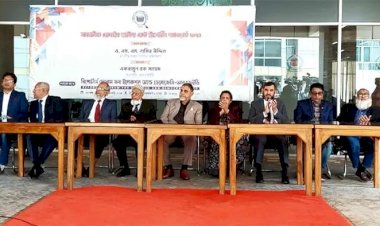 কোনো রাজনৈতিক দলের পক্ষে বা বিপক্ষে দাঁড়াতে চাই না: সিইসি