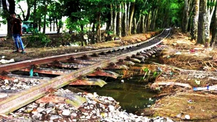 ক্ষতিগ্রস্ত রেলপথ সচল করতে ২১৭ কোটি টাকার প্রকল্প
