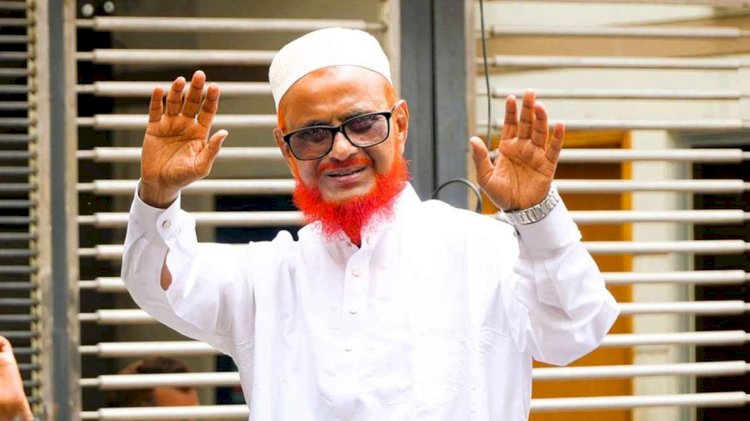 ফাঁসির দড়ি থেকে গলায় উঠল ফুলের মালা