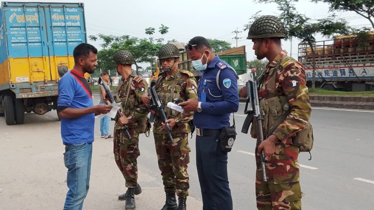 ঈদযাত্রায় স্বস্তি ফেরাতে তৎপর পুলিশ-সেনাবাহিনী