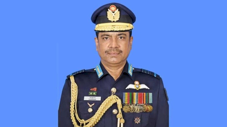 স্ত্রীসহ বিমান বাহিনীর সাবেক প্রধানের বিরুদ্ধে দুদকের ২ মামলা