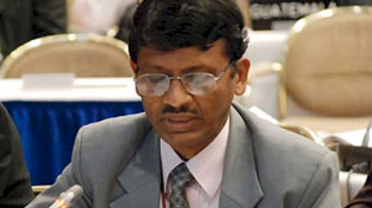 উদ্দীপনের মিহির কান্তিসহ ১৩ জনের বিদেশযাত্রায় নিষেধাজ্ঞা