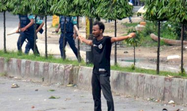 সেদিন বৃষ্টিতে পানির বদলে ঝরেছিল ছাত্র-জনতার রক্ত